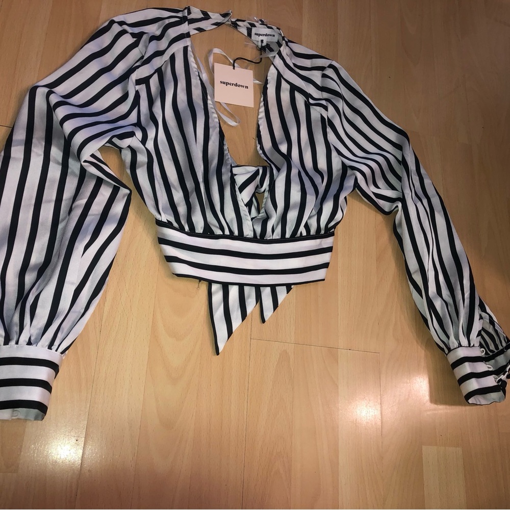 SUPERDOWN-Black and white blouse- Medium
